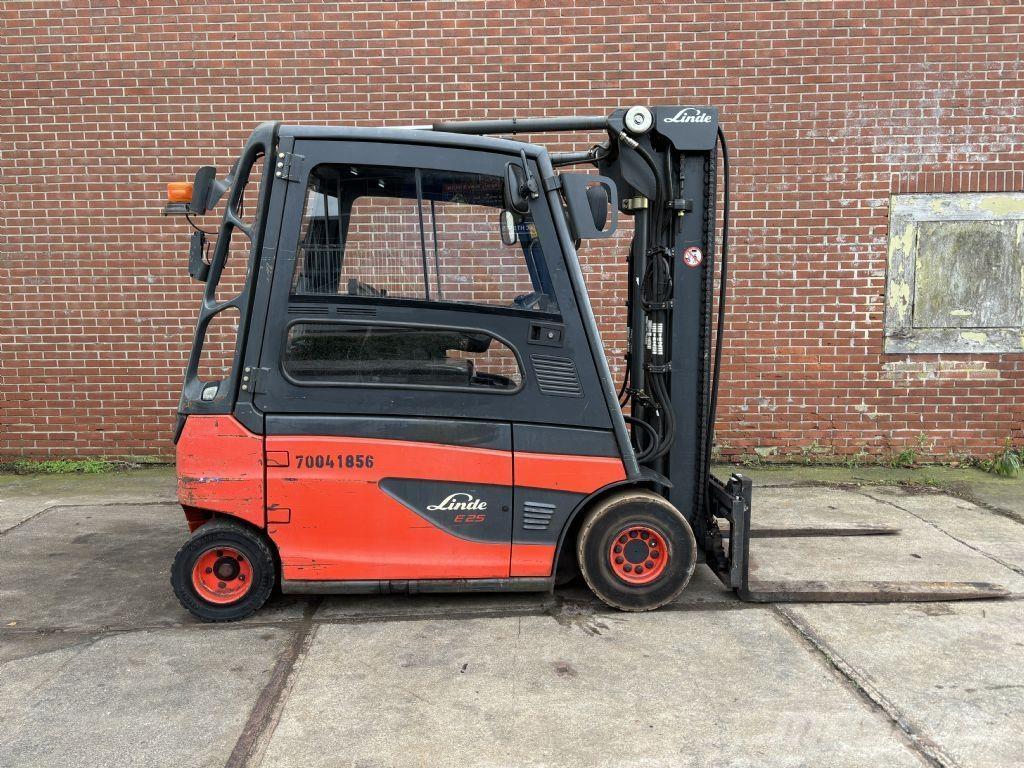 Linde E25L-01 Stivuitor electric