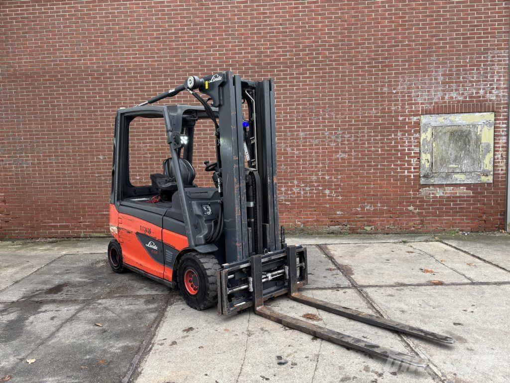 Linde E25PL Stivuitor electric