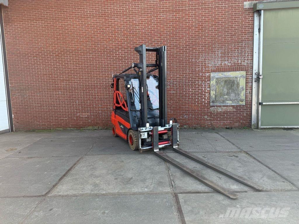 Linde E30-01 Stivuitor electric