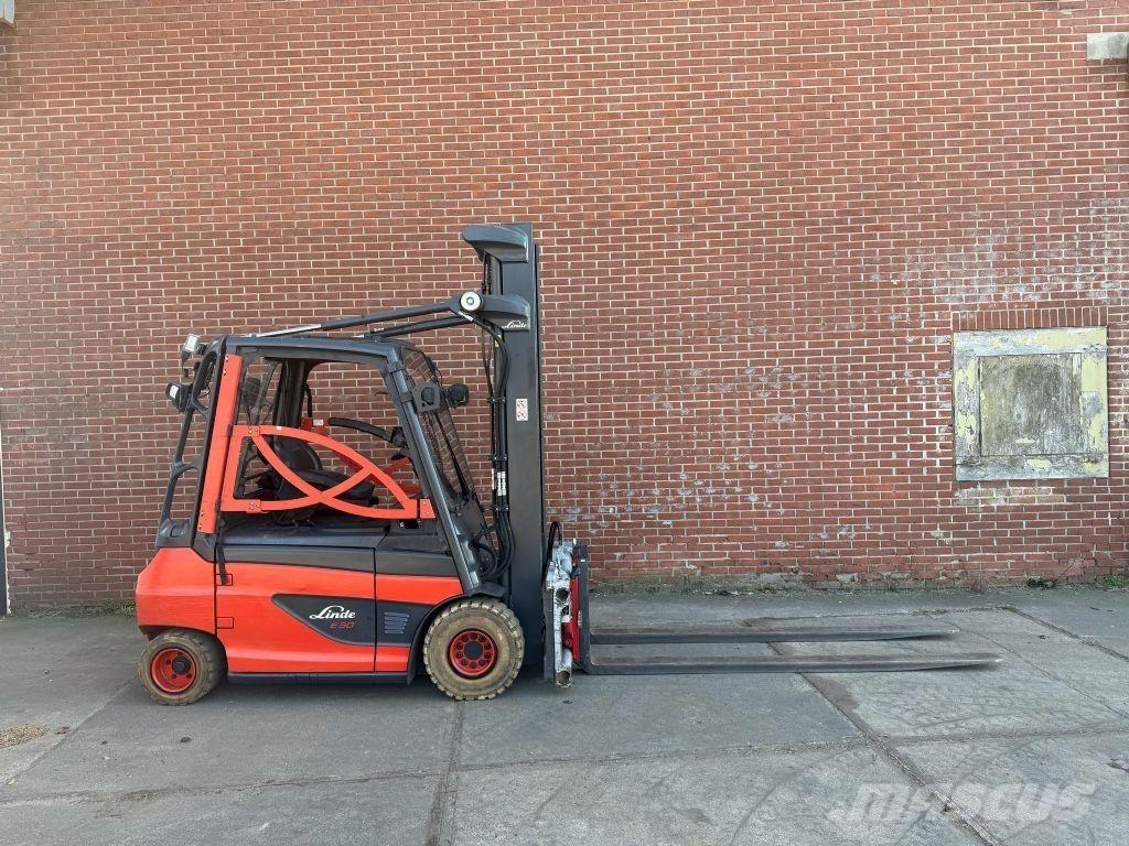 Linde E30-01 Stivuitor electric