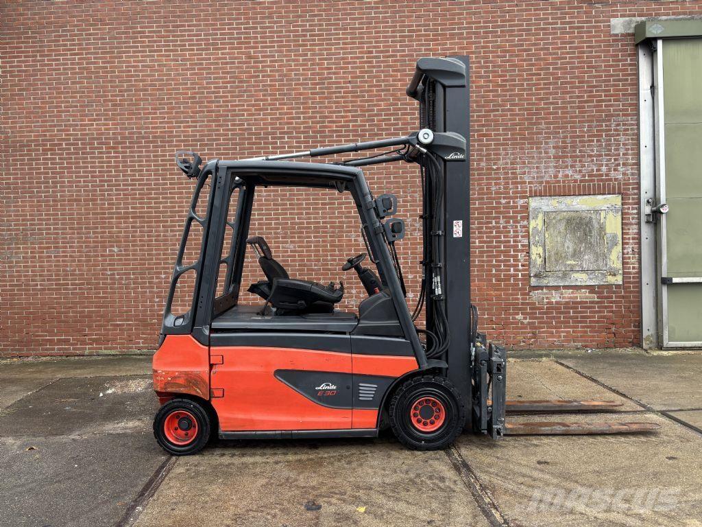 Linde E30L-01 Stivuitor electric
