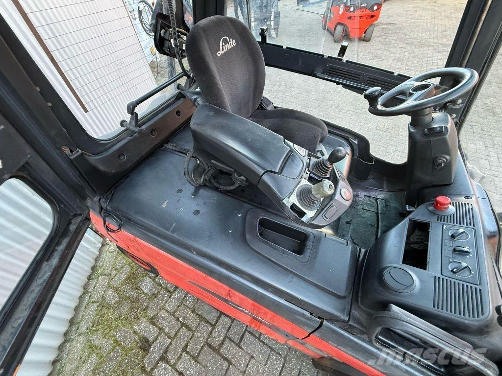 Linde E35HL-01 Stivuitor electric