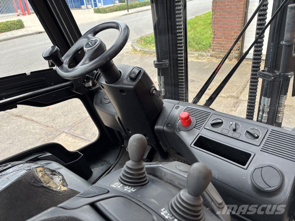 Linde E35HL-01 Stivuitor electric
