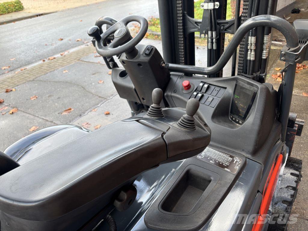 Linde E35RL-01 Stivuitor electric