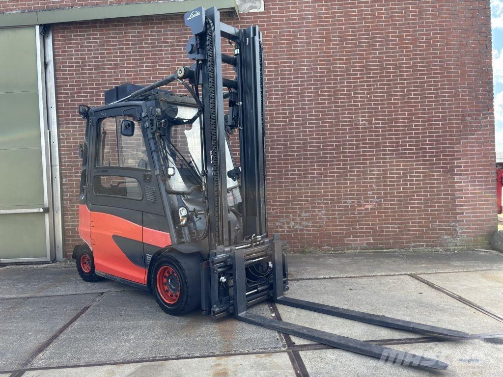 Linde E40HL-01/600 Stivuitor electric