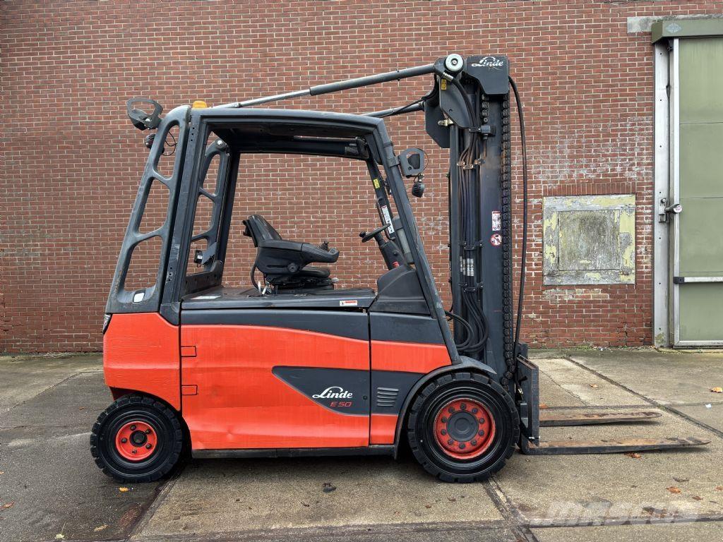 Linde E50HL-01 Stivuitor electric
