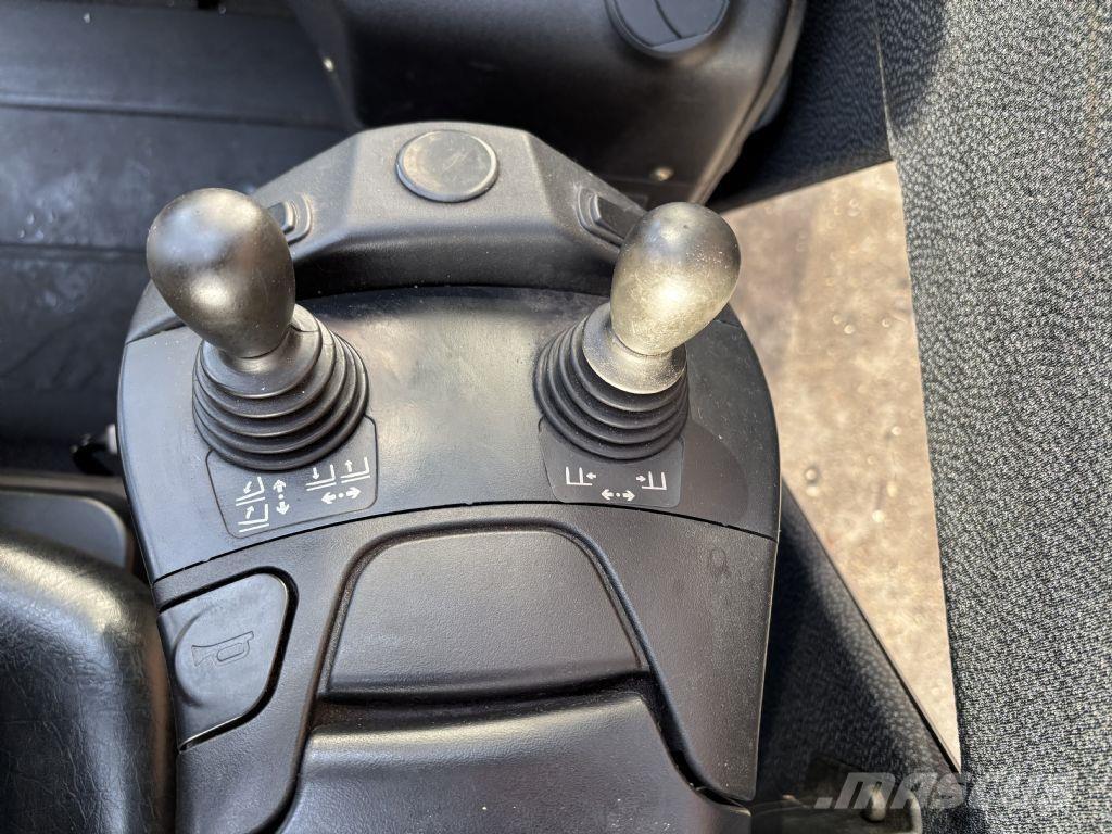 Linde H18D-01 Stivuitor diesel