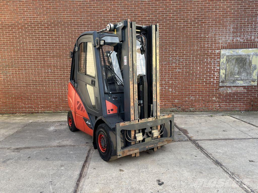 Linde H30D-02 Stivuitor diesel