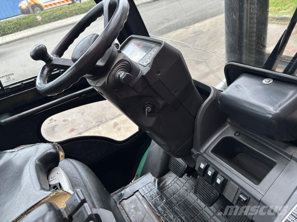 Mitsubishi FD25NT Stivuitor diesel