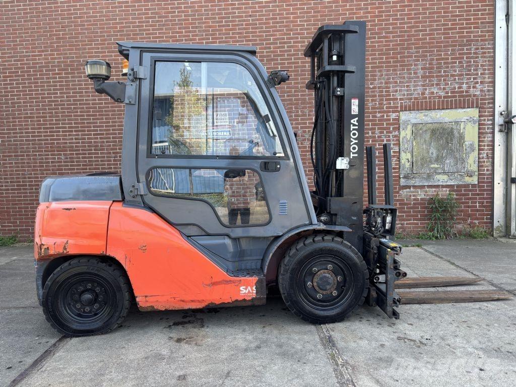 Toyota 40- 8FD40N Stivuitor diesel