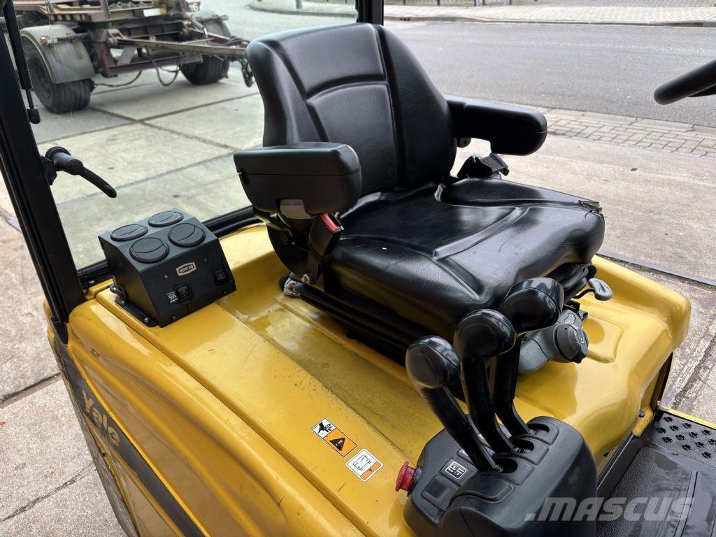 Yale ERP16VT Stivuitor electric