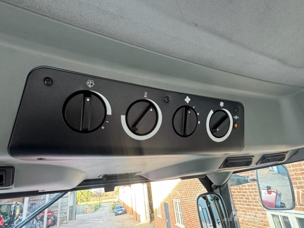 CASE MX 135 Tractoare