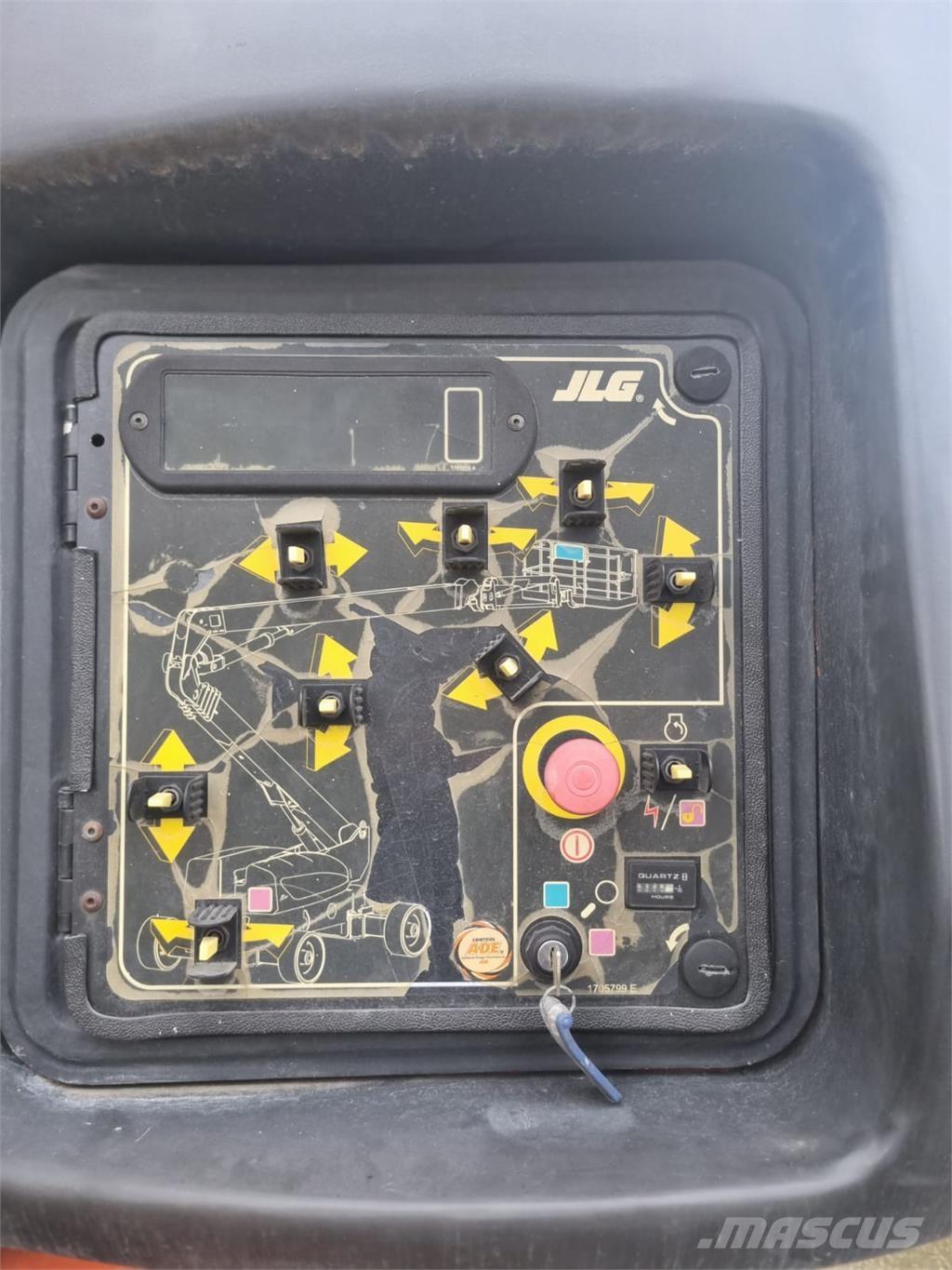 JLG 1250 AJP Nacele cu brat articulat