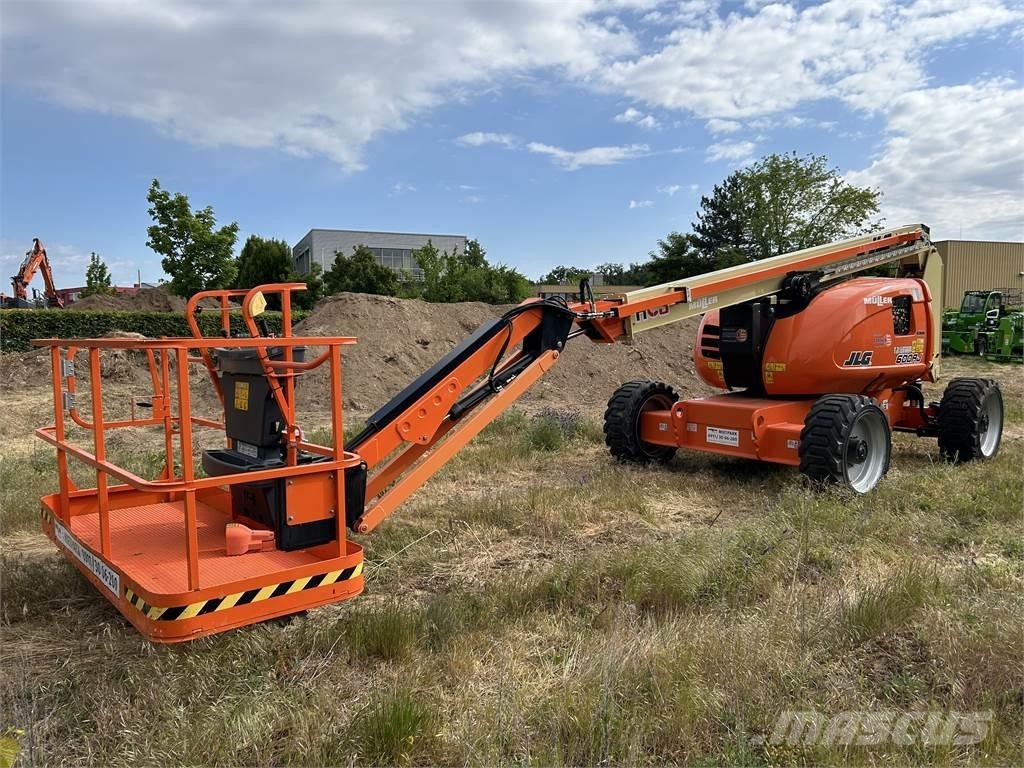 JLG 600AJ Nacele cu brat articulat