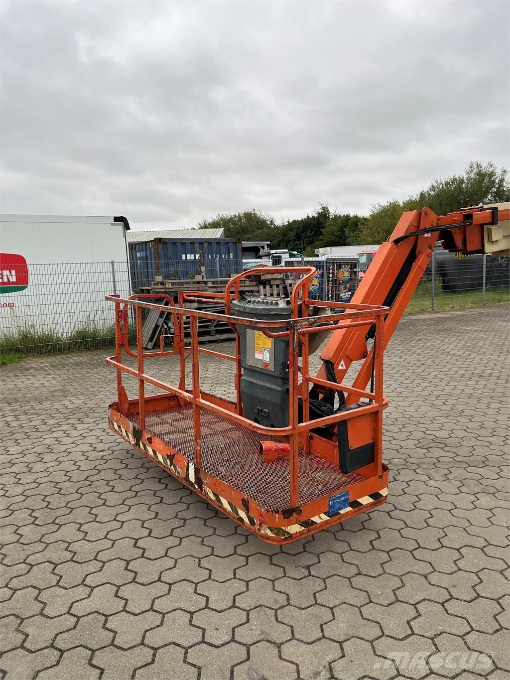 JLG 860 SJ Nacele cu brat telescopic