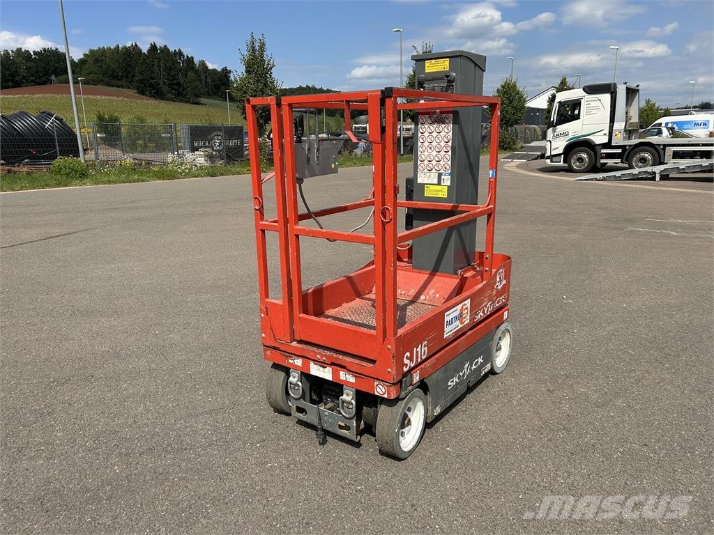 SkyJack SJ16 Nacele compacte autopropulsante