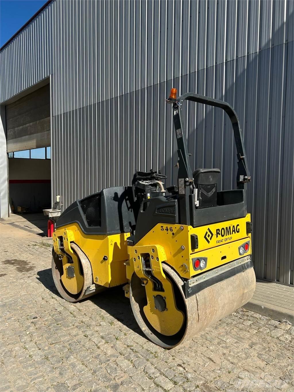 Bomag BW138AD-5 Cilindri compactori dubli