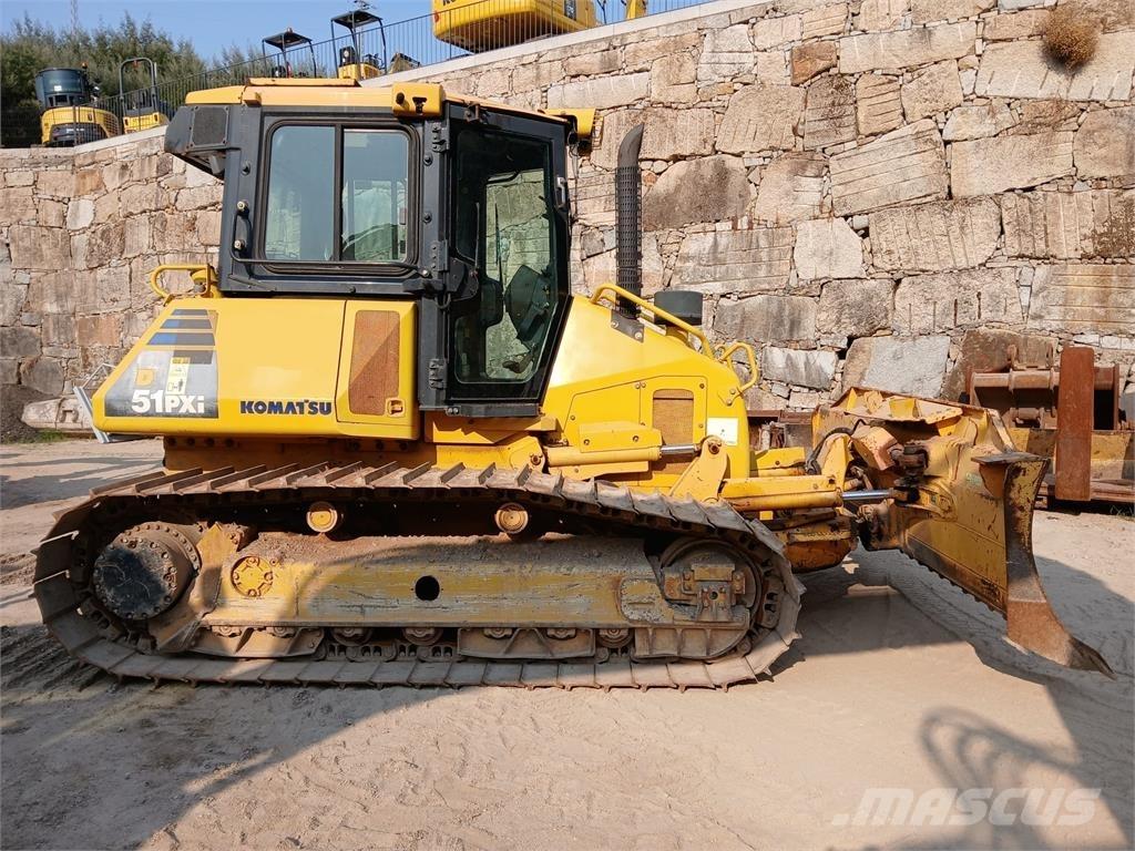 Komatsu D51PXI-22 Buldozere pentru montat tevi