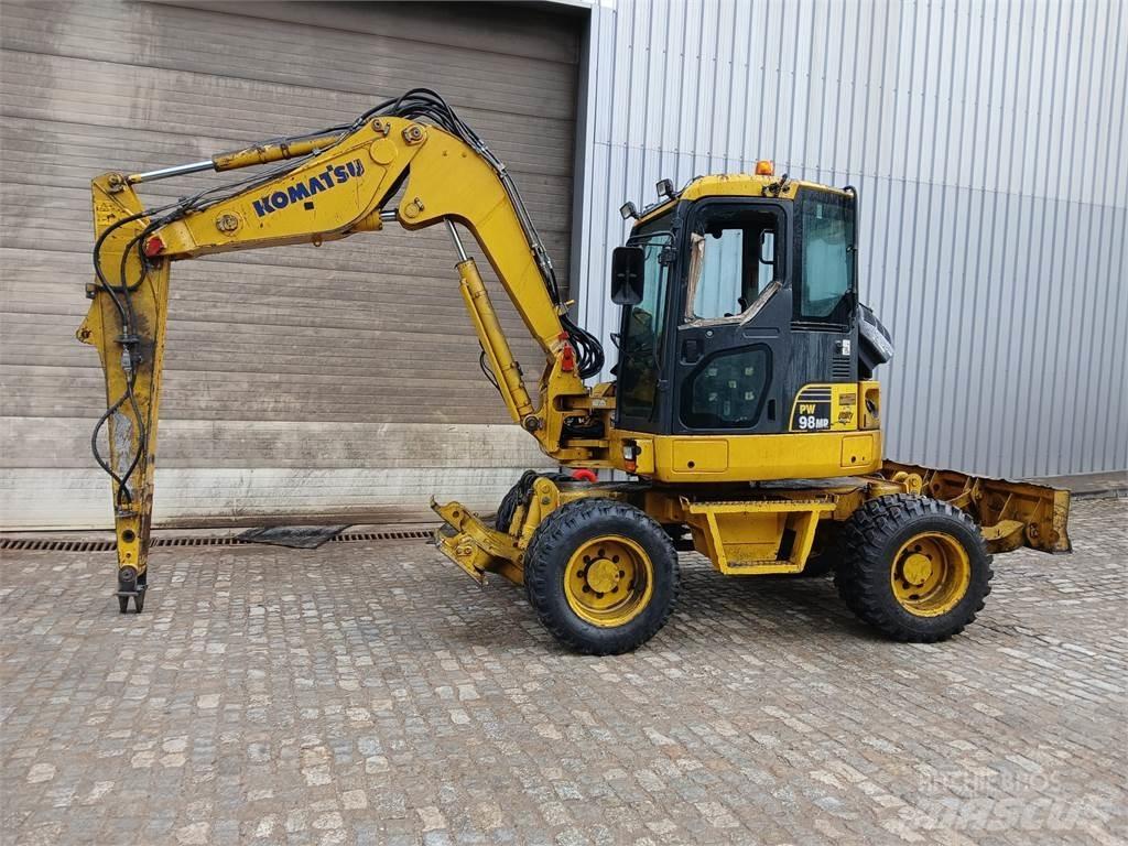 Komatsu PW98MR-6 Excavatoare cu roti