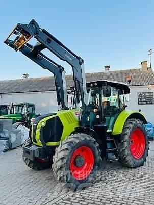 CLAAS ARION 520 Tractoare