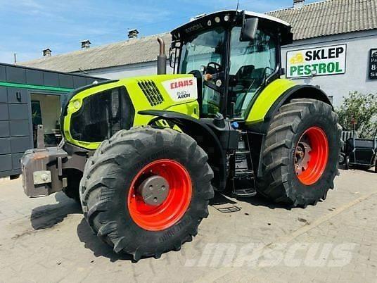 CLAAS AXION 840 Tractoare