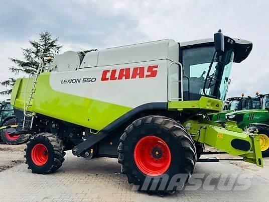 CLAAS LEXION 550 Combine de secerat