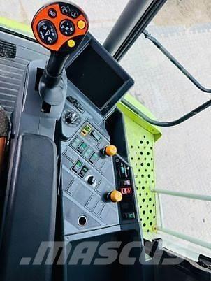 CLAAS LEXION 550 Combine de secerat
