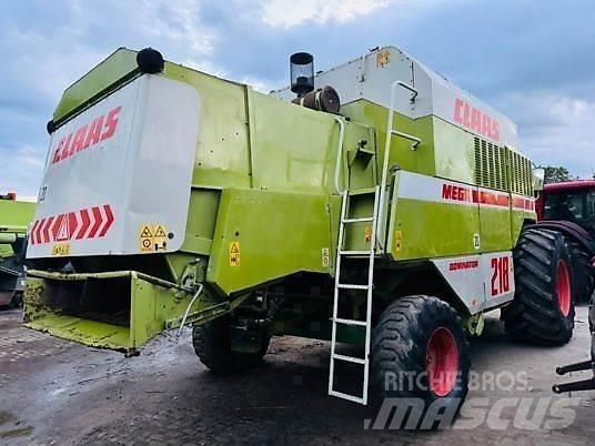 CLAAS MEGA 218 Combine de secerat