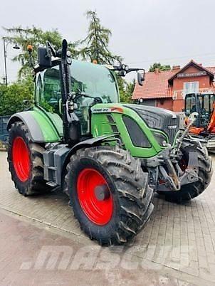 Fendt 512 VARIO Tractoare