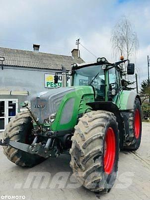 Fendt 933 VARIO Tractoare