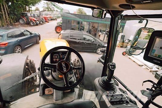 JCB FASTRAC 4220 Tractoare