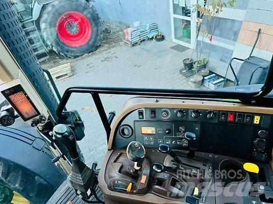 John Deere 7820 Tractoare