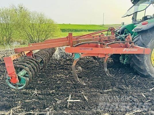 Kverneland CLB Cultivatoare