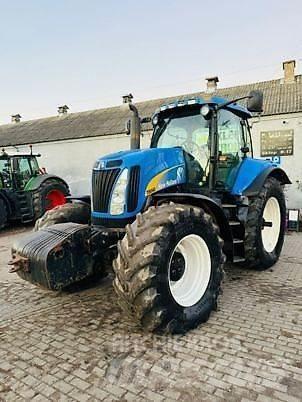 New Holland T8040 Tractoare
