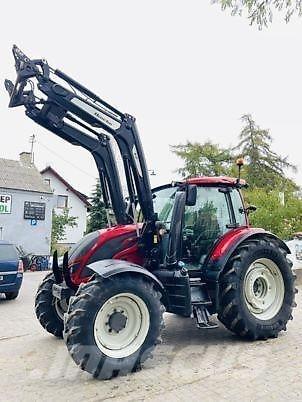 Valtra N104 Tractoare