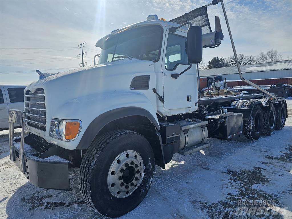 Mack Granite Altele