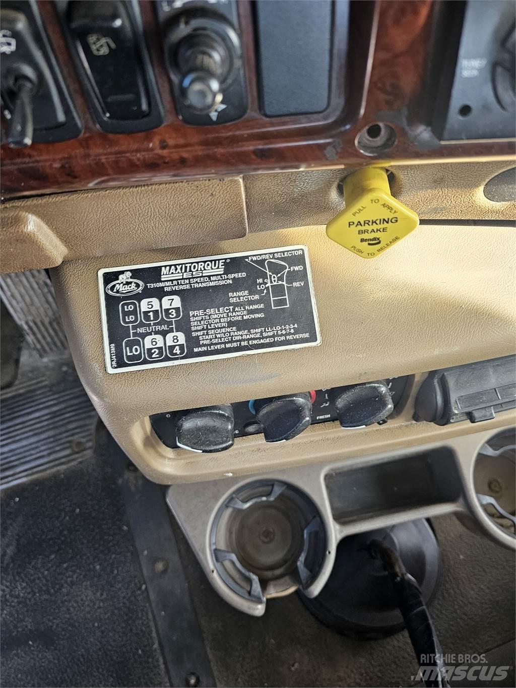 Mack Granite Altele