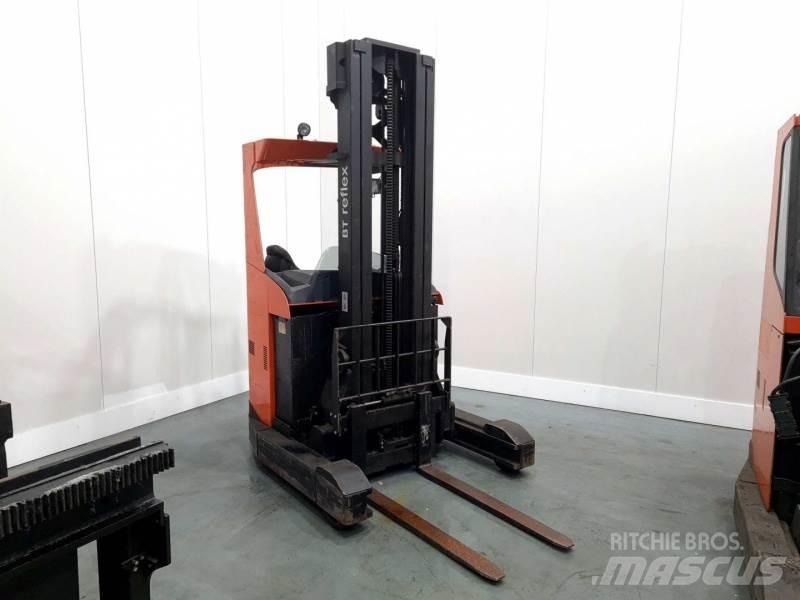 BT RRE140 WIDE LEG Stivuitor cu catarg retractabil