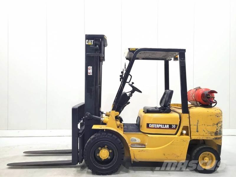 CAT GP30K Stivuitor GPL