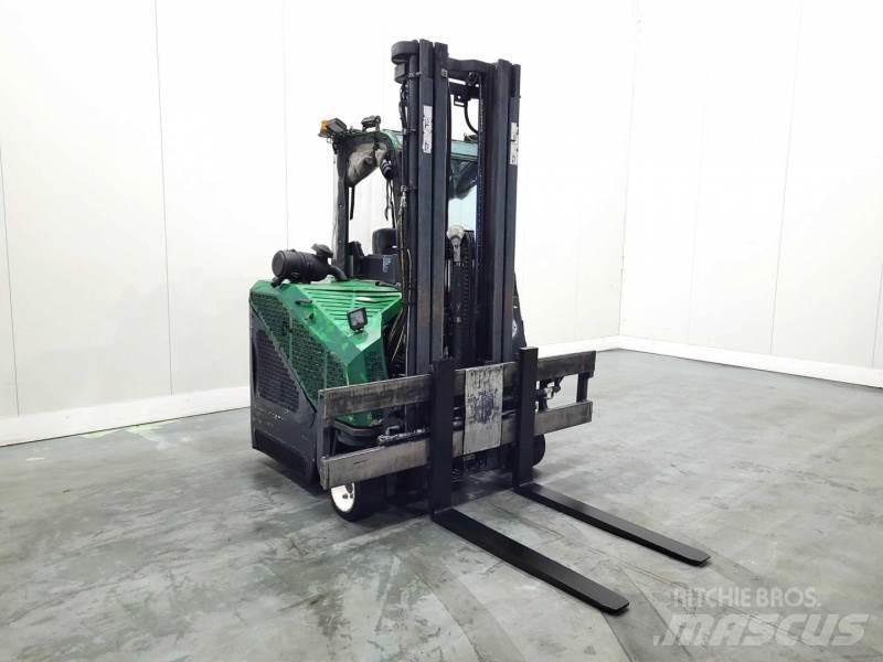 Combilift C3000 CB Stivuitoare cu patru brate