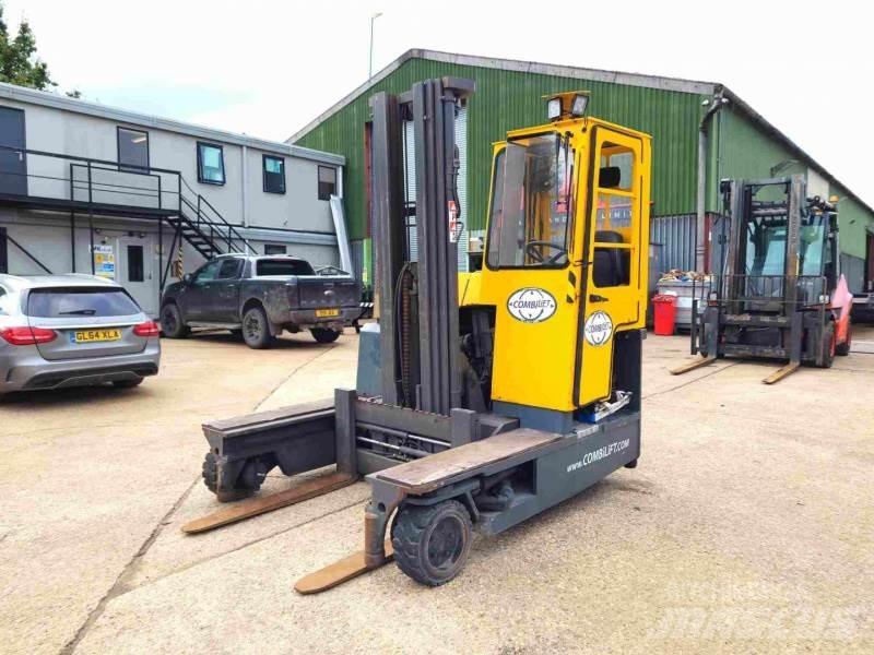 Combilift C3000 GAS Stivuitoare cu patru brate