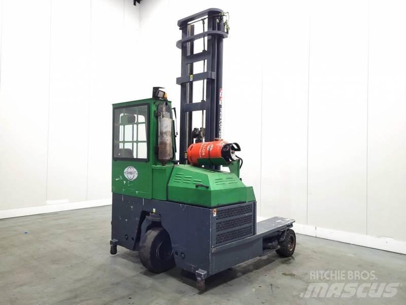 Combilift C4000 Stivuitoare cu patru brate