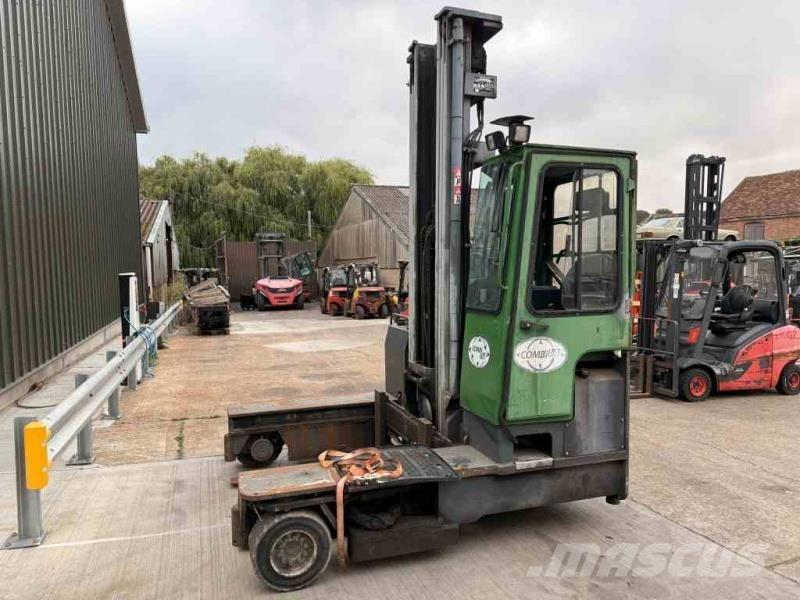 Combilift C4000 Stivuitoare cu patru brate