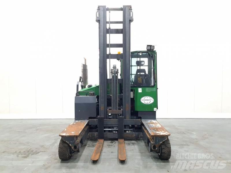 Combilift C4000 Stivuitoare cu patru brate