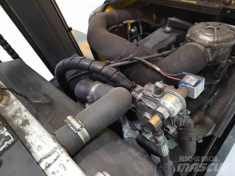Combilift C4000 Stivuitoare cu patru brate