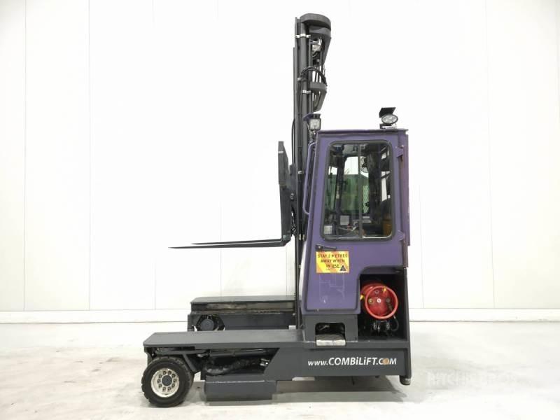 Combilift C4000 Stivuitoare cu patru brate