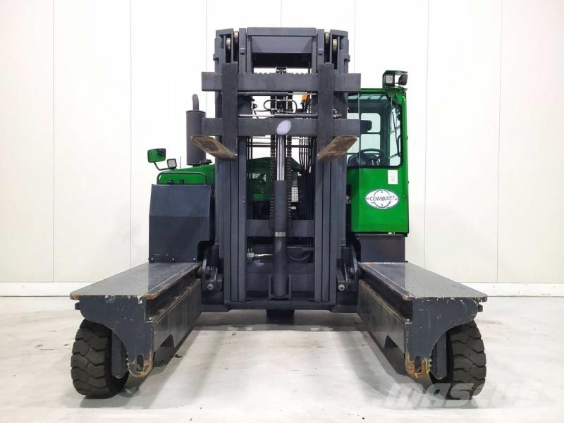 Combilift C8000 GAS Stivuitoare cu patru brate