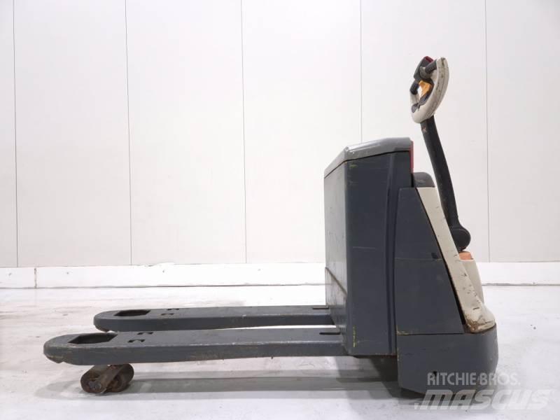 Crown WP 3020 Transpaleta electica cu furca