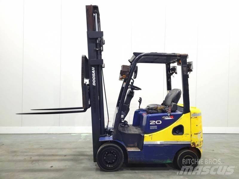 Doosan D20SC-5 Stivuitor diesel
