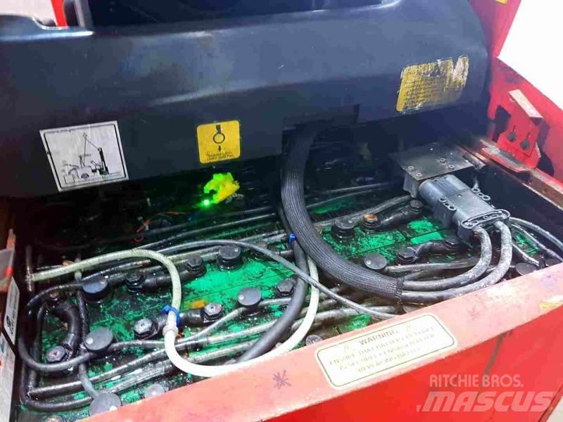 Flexi AC 1200 Stivuitoare pentru culoare inguste